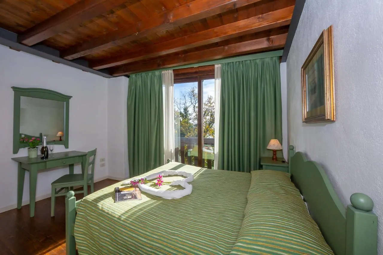 Liano Mimosa - Relax & Priv Parking Place - Happy Rentals Gargnano 0*,  Italy
