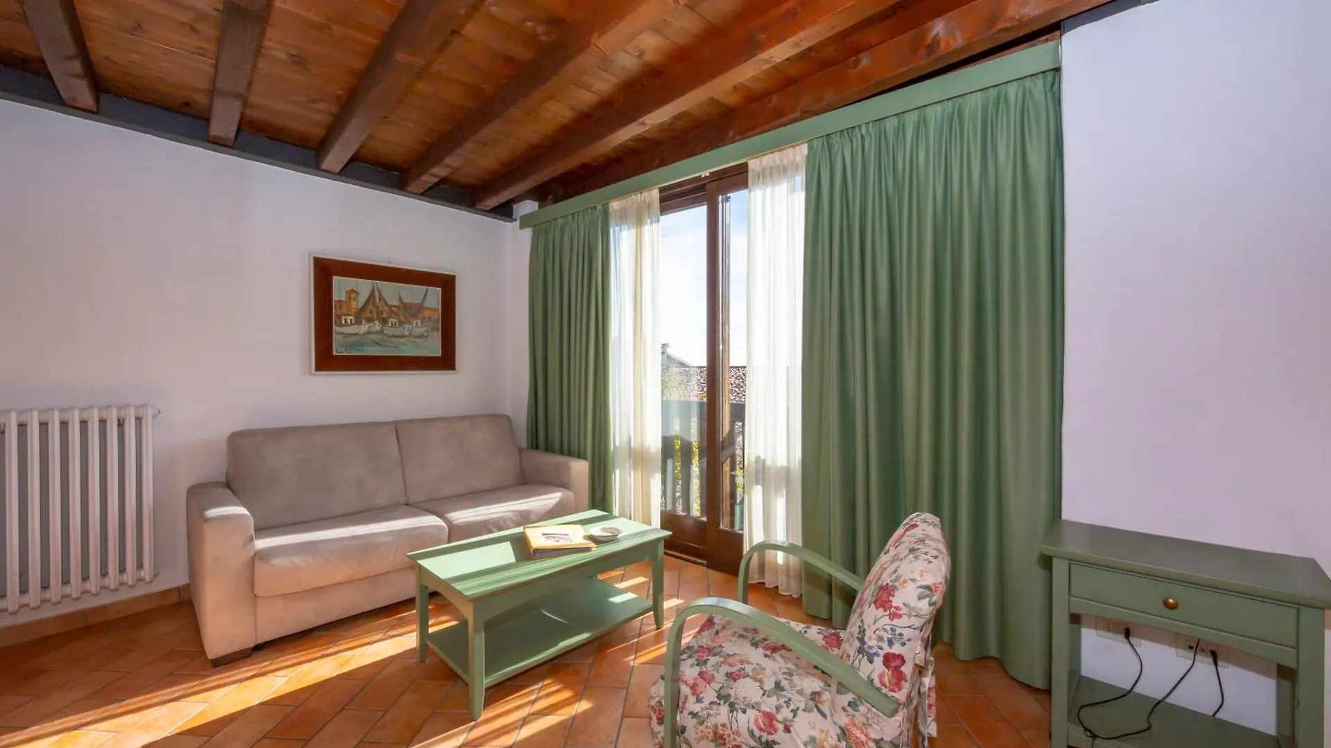 Apartment Liano Mimosa - Relax & Priv Parking Place - Happy Rentals Gargnano